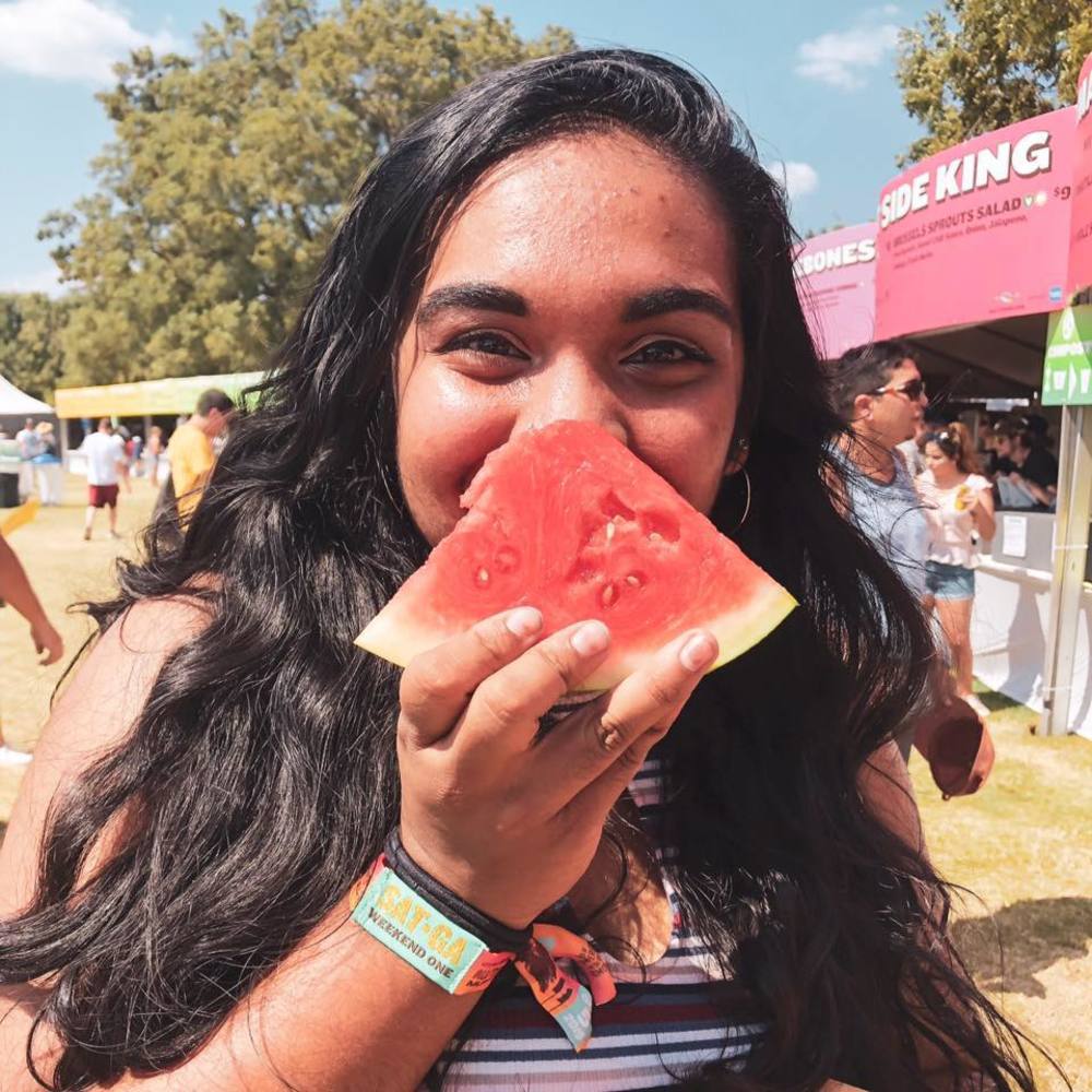 Meet your Posher, Parisa